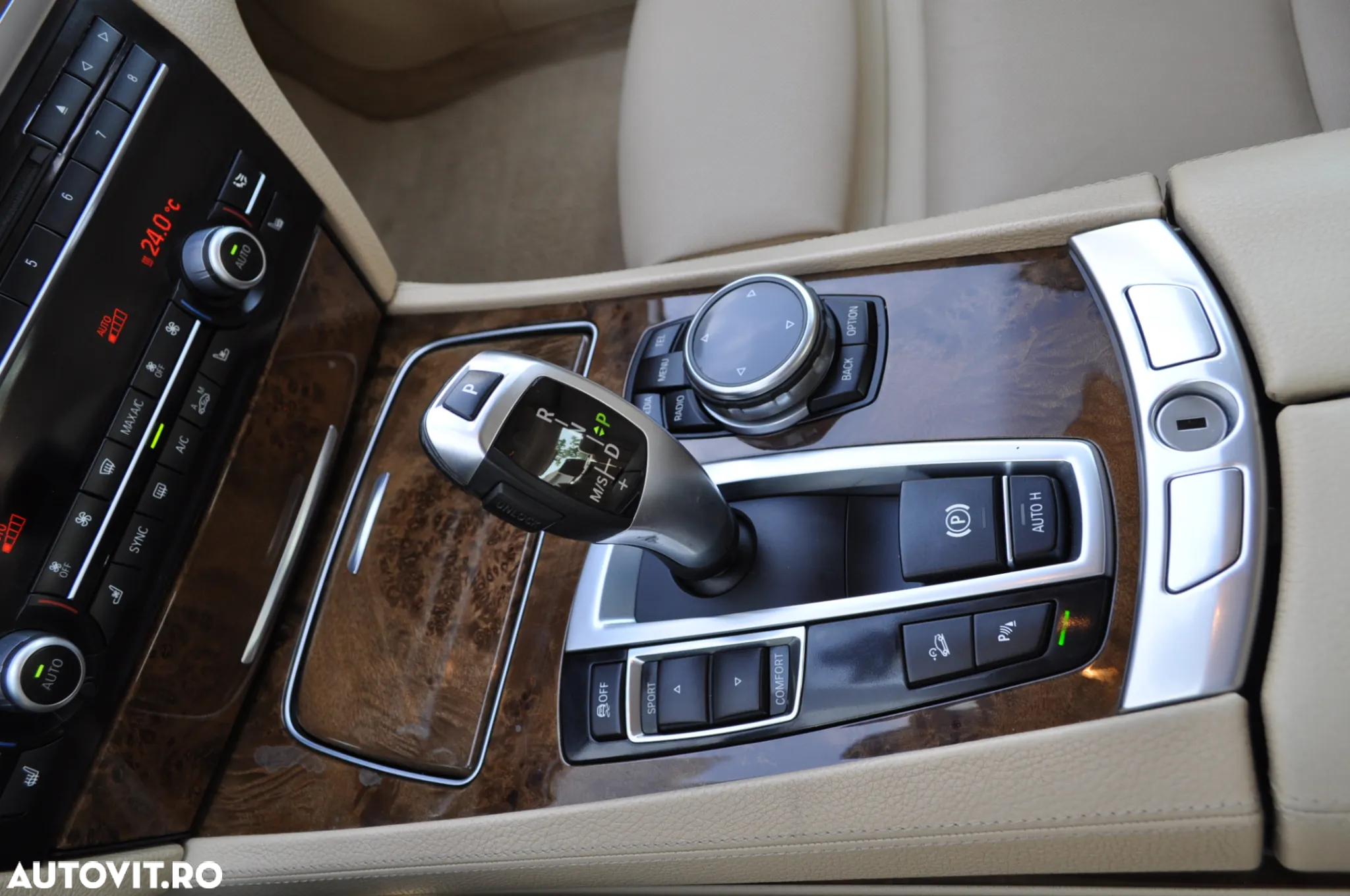 BMW Seria 7 750Ld xDrive - 33