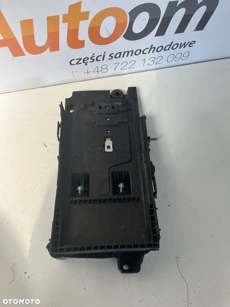 PODSTAWA AKUMULATORA FORD DG93-10723-A - 1