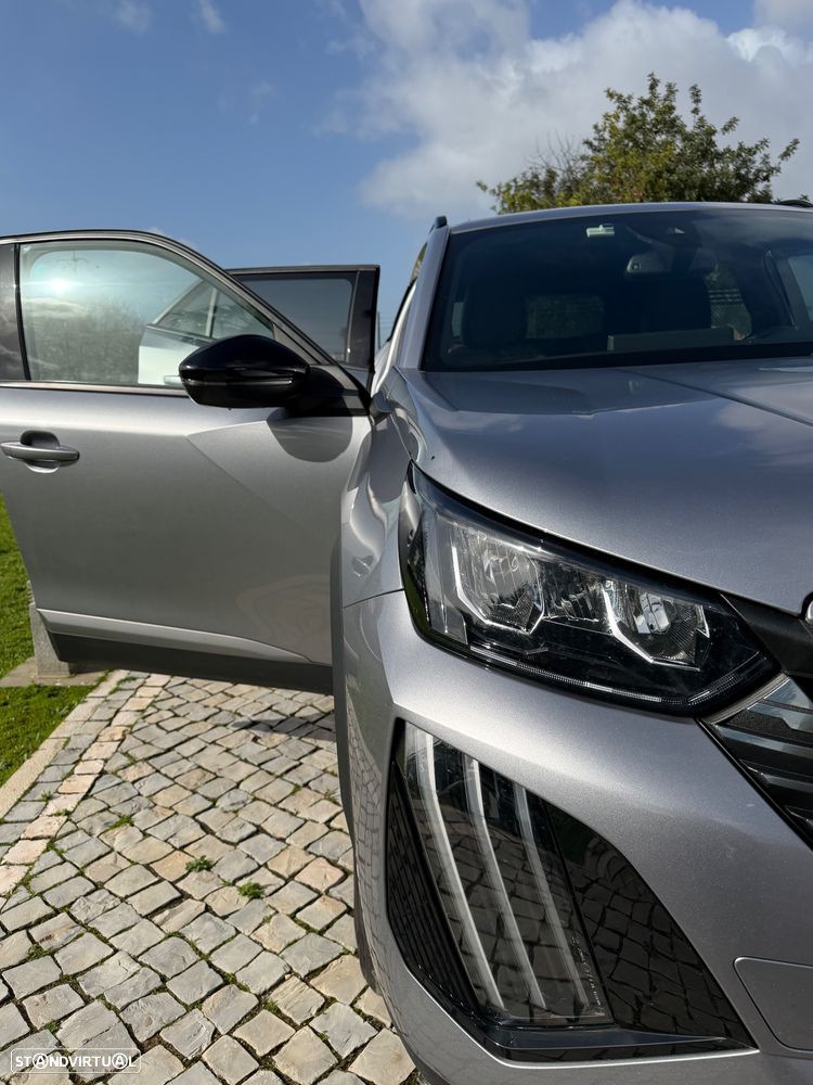Peugeot 2008 1.2 PureTech Allure - 10