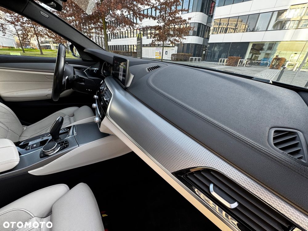 BMW Seria 5 525d M Sport sport - 15