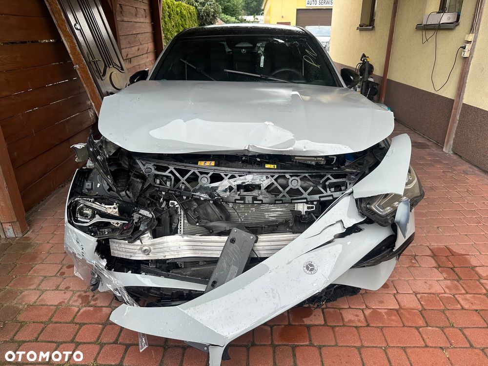Mercedes-Benz CLA 220 d AMG Line 8G-DCT - 2