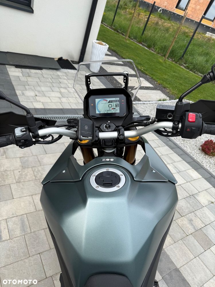Suzuki V-STROM - 15