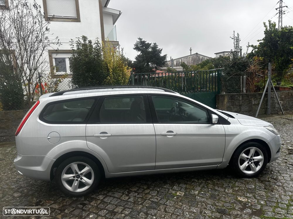 Ford Focus SW 1.6 TDCi Sport - 11