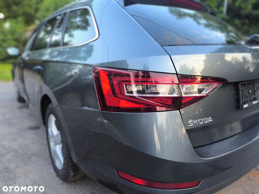 Skoda Superb 2.0 TDI DSG L&K - 18