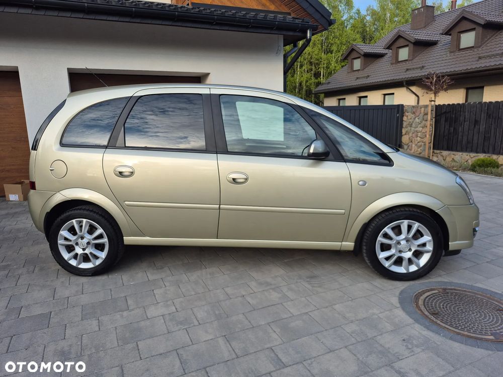Opel Meriva 1.6 16V Cosmo - 21