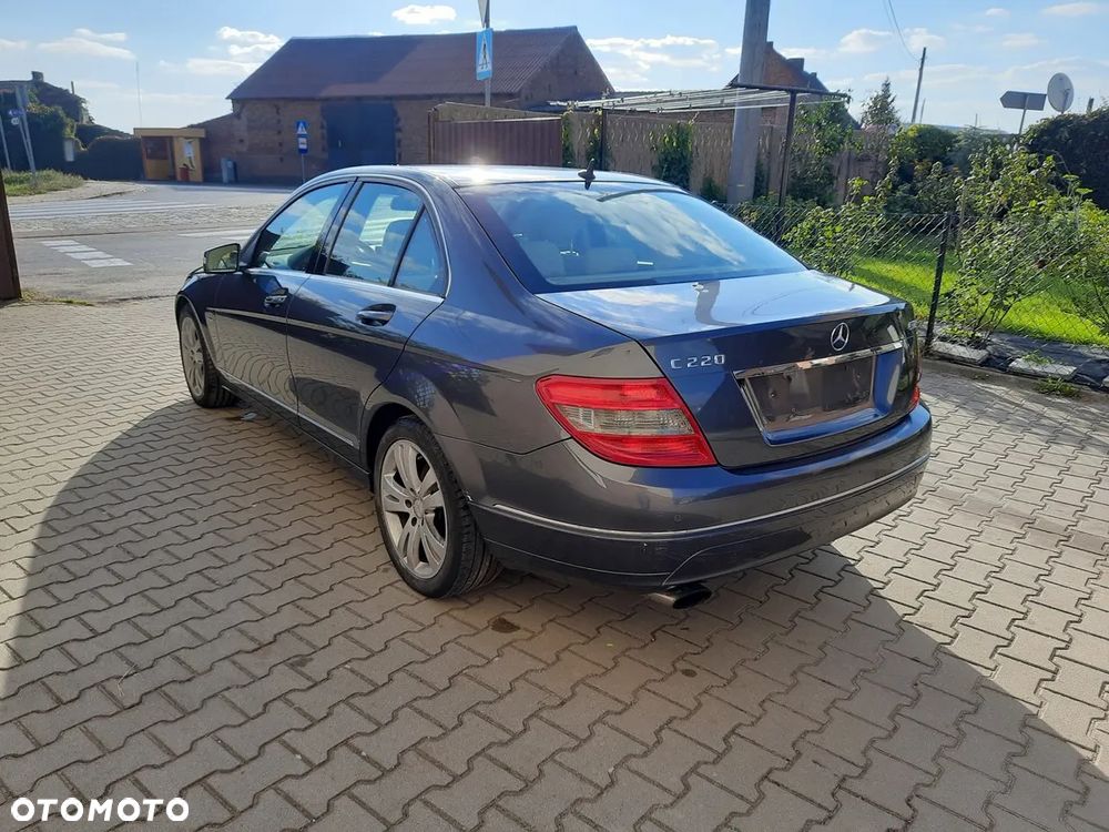 Mercedes-Benz Klasa C 220 CDI Avantgarde - 8