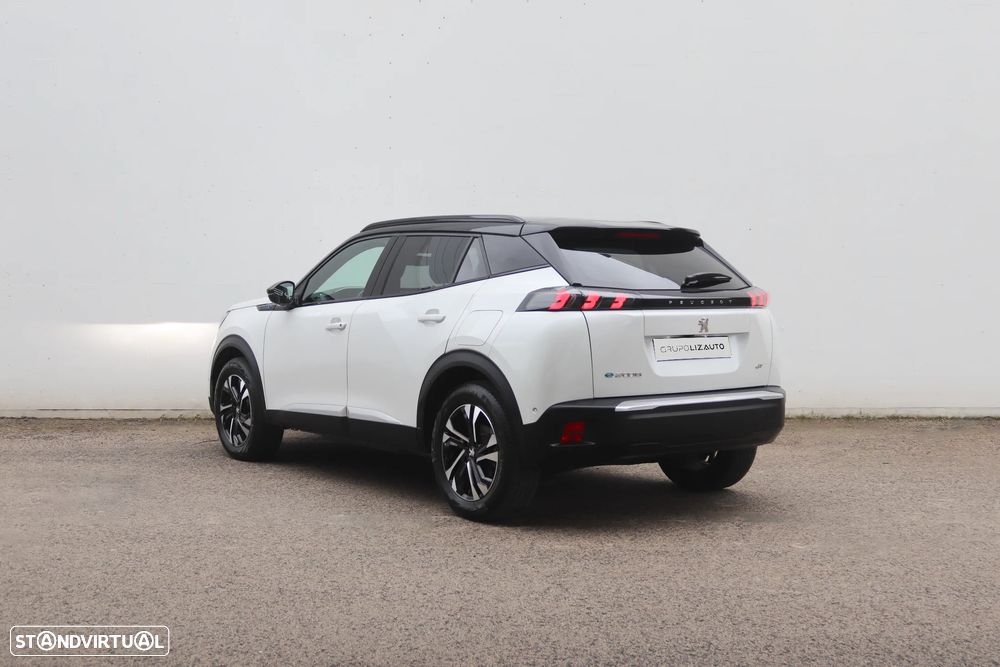 Peugeot e-2008 50 kWh GT - 3