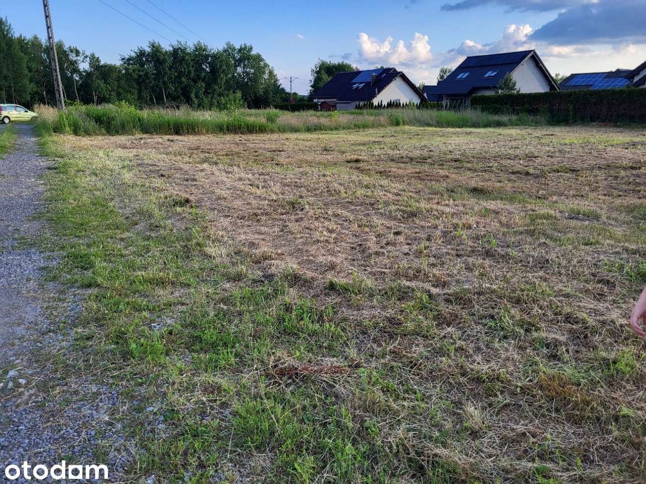 Działka budowlana 828 m² z mediami w atrakcyjnej cenie - Pełny obrazek: 2/5