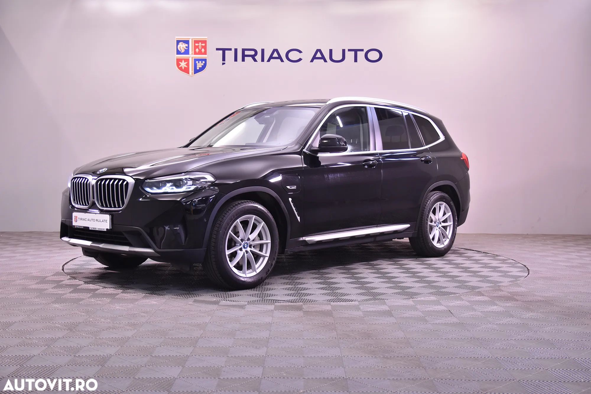 BMW X3 xDrive30e AT PHEV - 1