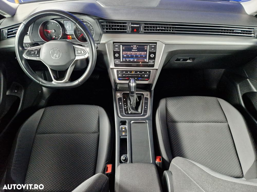 Volkswagen Passat 2.0 TDI DSG Trendline - 11