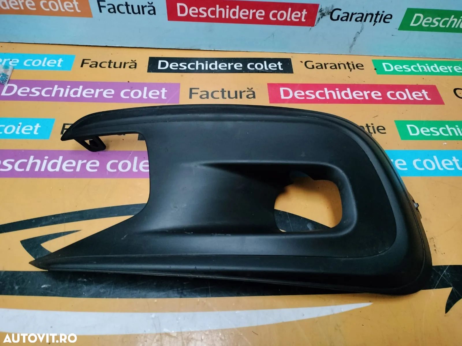 Grila proiector stanga C4 99890664 - 1