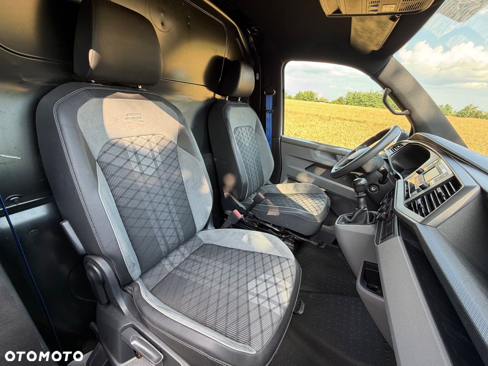 Volkswagen Transporter - 16