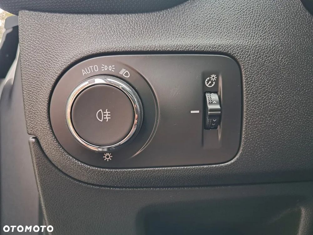 Opel Crossland X - 31