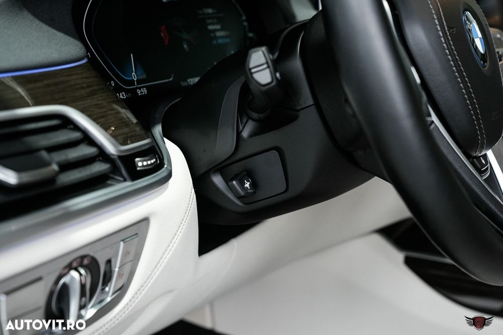 BMW Seria 7 745e - 15