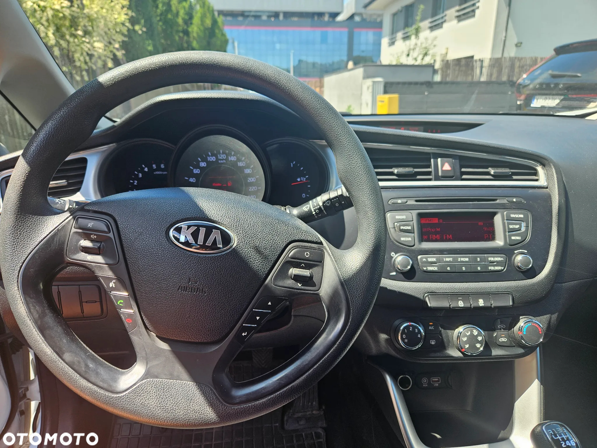 Kia Ceed - 7