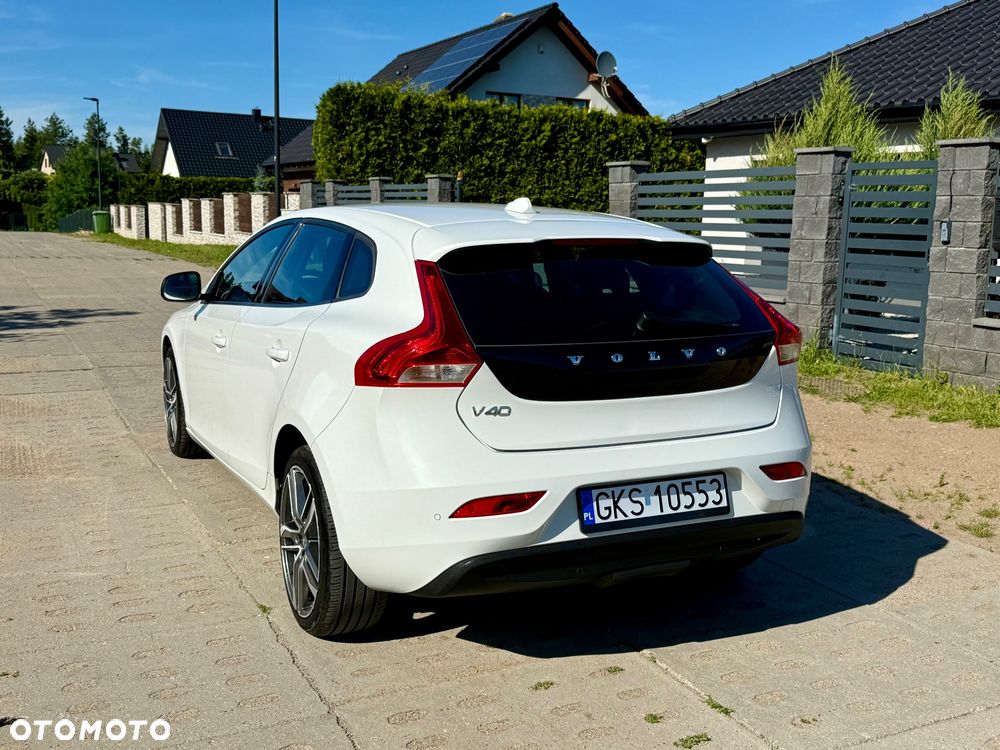 Volvo V40 D2 Geartronic Momentum - 7