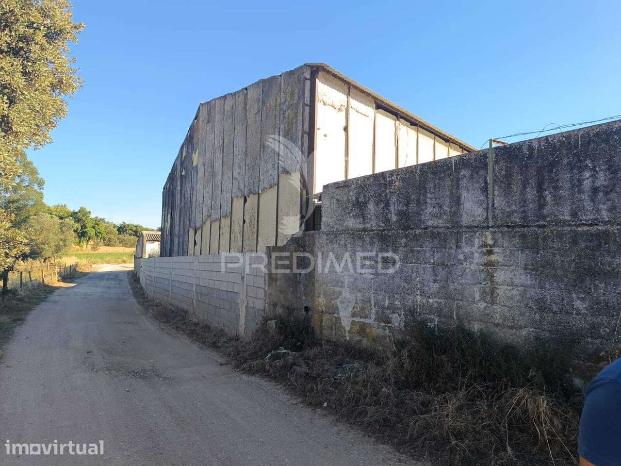 Armazém com 938,43 M2 em São Lourenço de Mamporcão - Grande imagem: 3/9