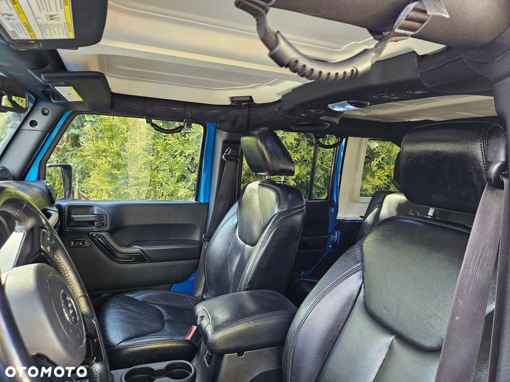 Jeep Wrangler 3.6 Unlim Sahara - 9