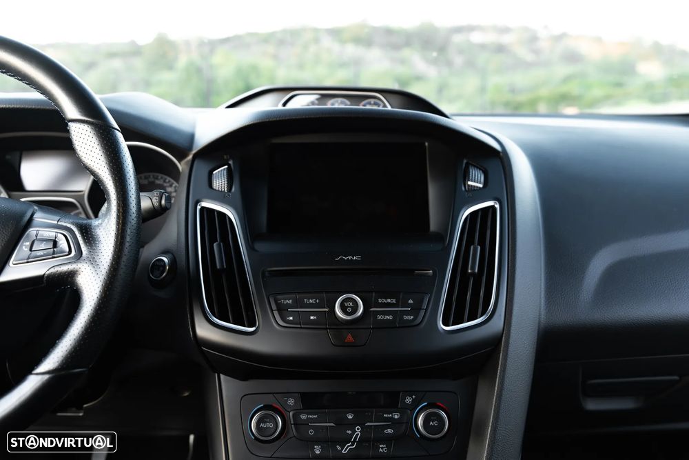 Ford Focus 2.3 EcoBoost RS Pack Performance - 35