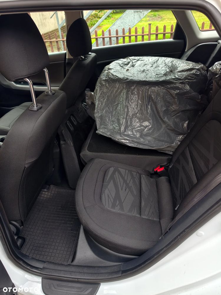 Kia Ceed 1.6 GDI M - 8