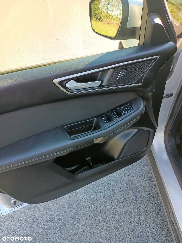 Ford S-Max 2.0 TDCi Titanium PowerShift - 21