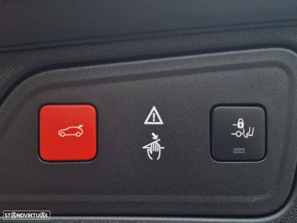 Peugeot 3008 PureTech 130 Stop & Start GPF EAT8 Allure - 23