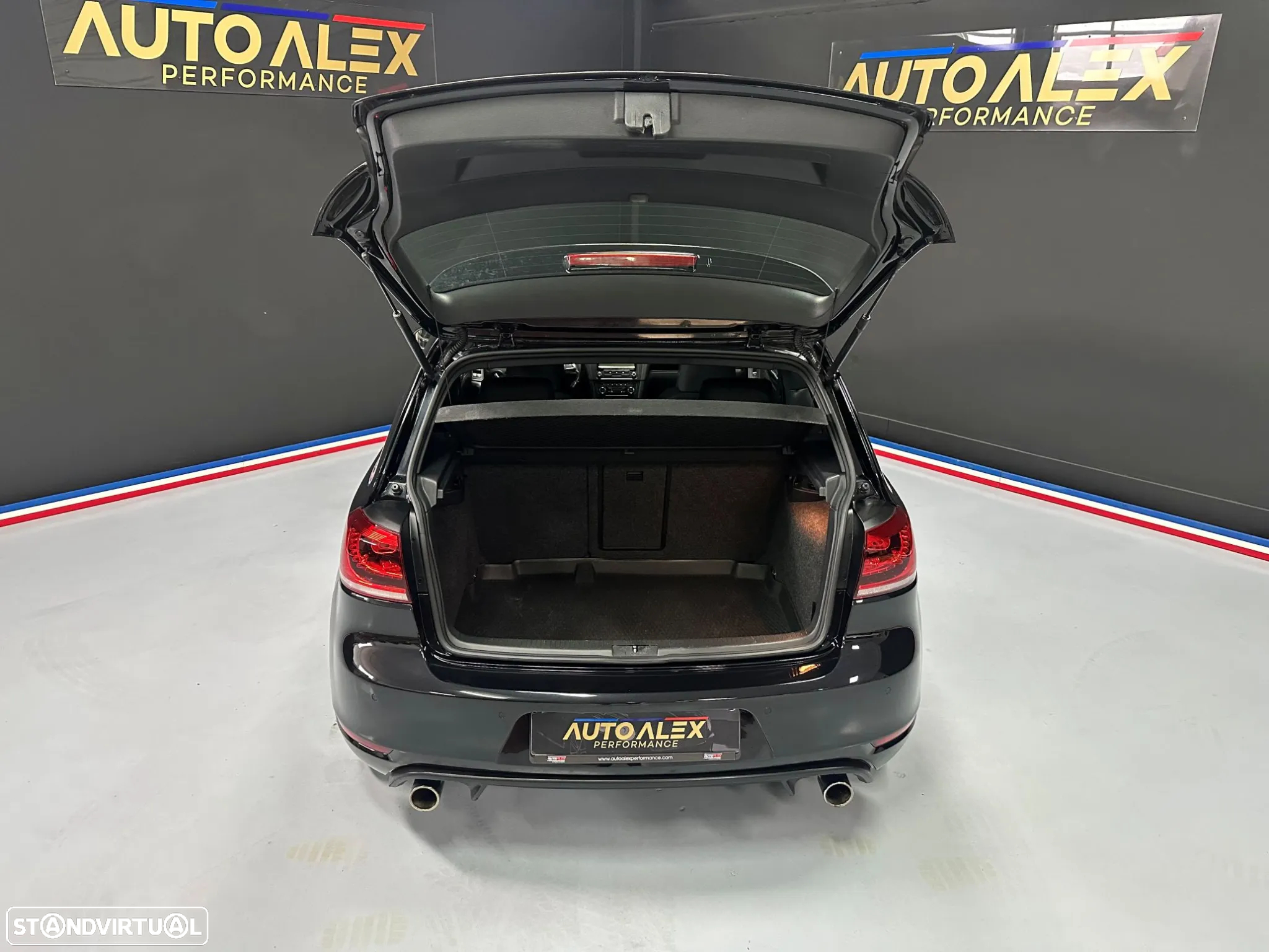 VW Golf 2.0 TSi GTI - 38