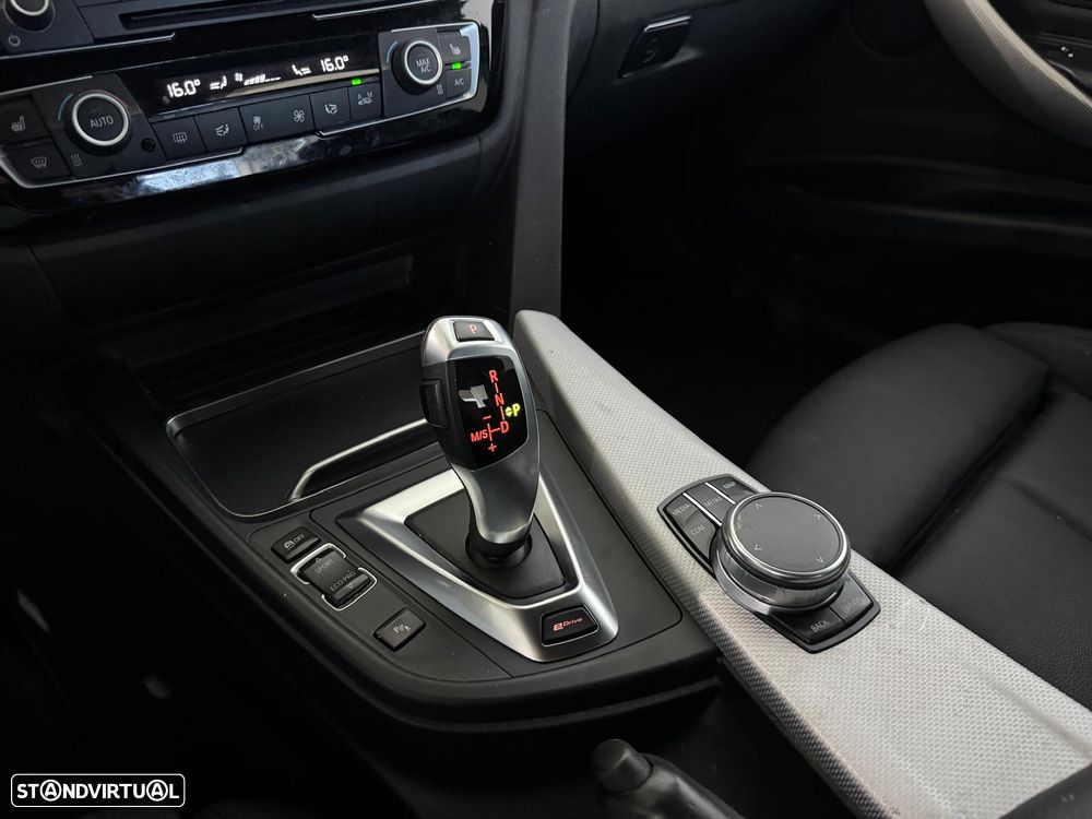 BMW 330 e iPerformance Pack M - 15