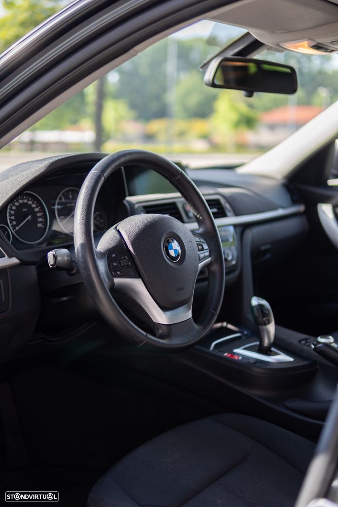 BMW 320 d xDrive Auto - 7
