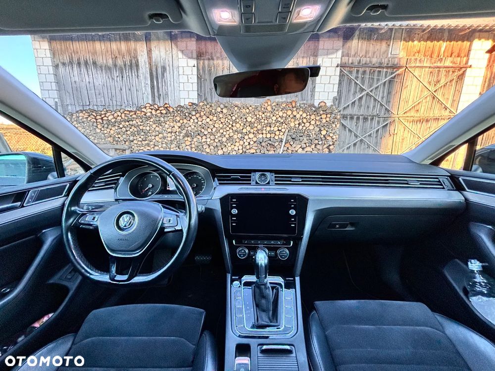 Volkswagen Passat Variant 2.0 TDI SCR DSG Highline - 11