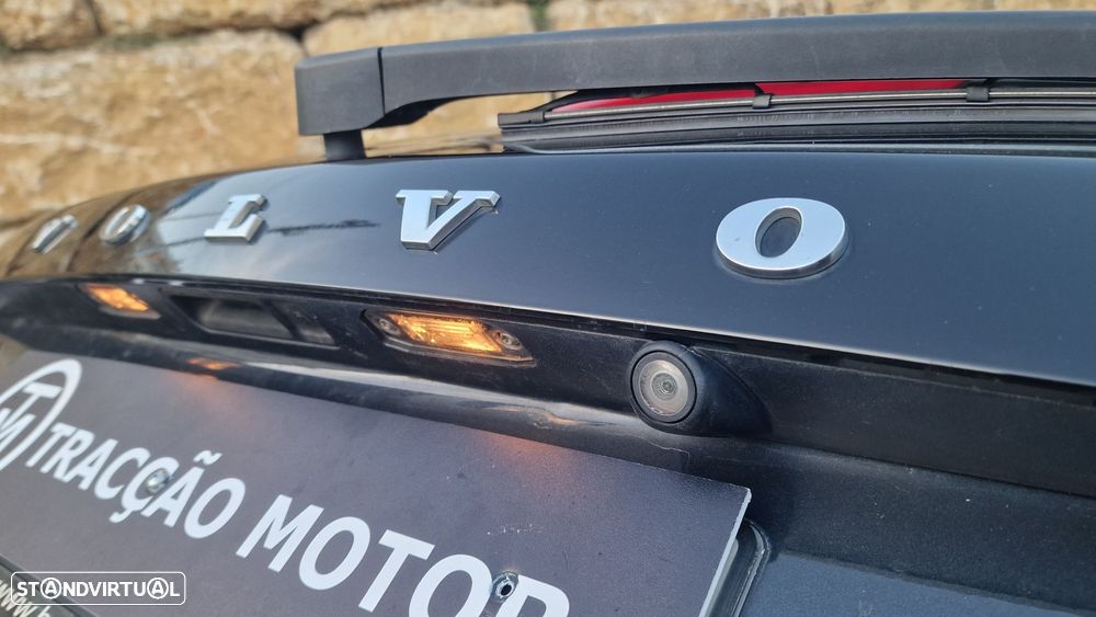 Volvo V60 D6 Plug-In-Hybrid AWD Geartronic Summum - 41