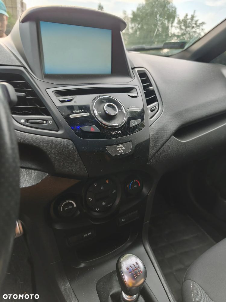 Ford Fiesta ST - 12