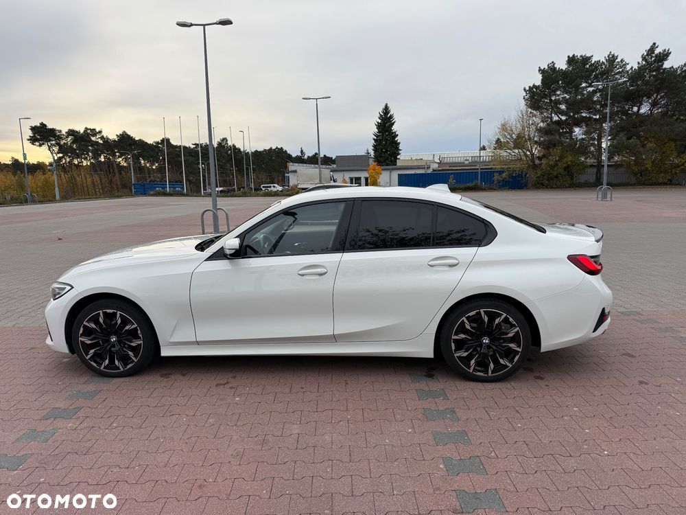 BMW 318D 2022 photo 4