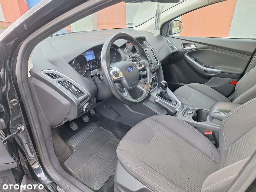 Ford Focus - 11