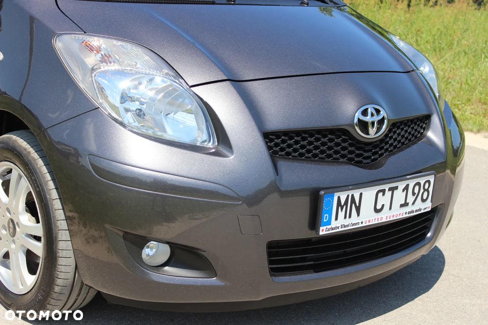 Toyota Yaris 1.33 VVT-i Executive - 13