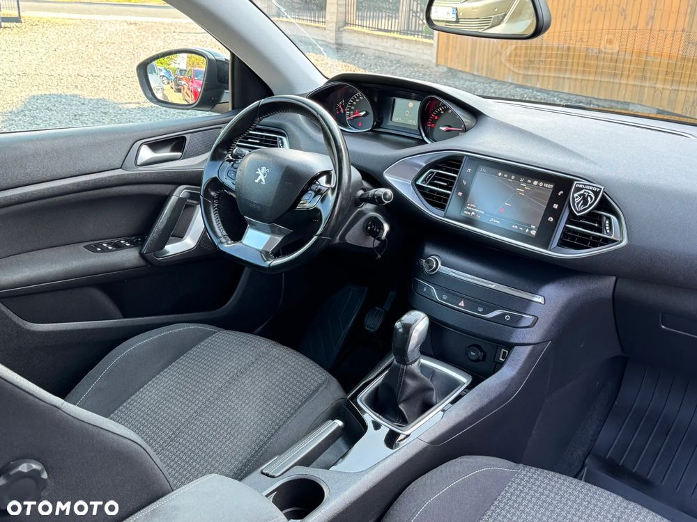 Peugeot 308 SW 1.6 BlueHDi Active S&S - 24