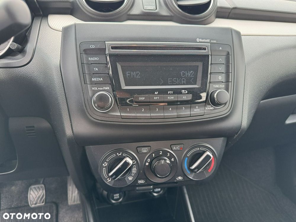 Suzuki Swift - 17