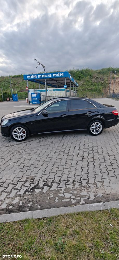 Mercedes-Benz Klasa E 220 CDI BlueEff - 3