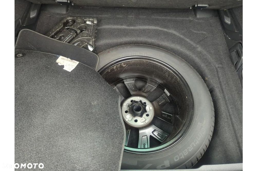 Volkswagen Passat Variant - 14