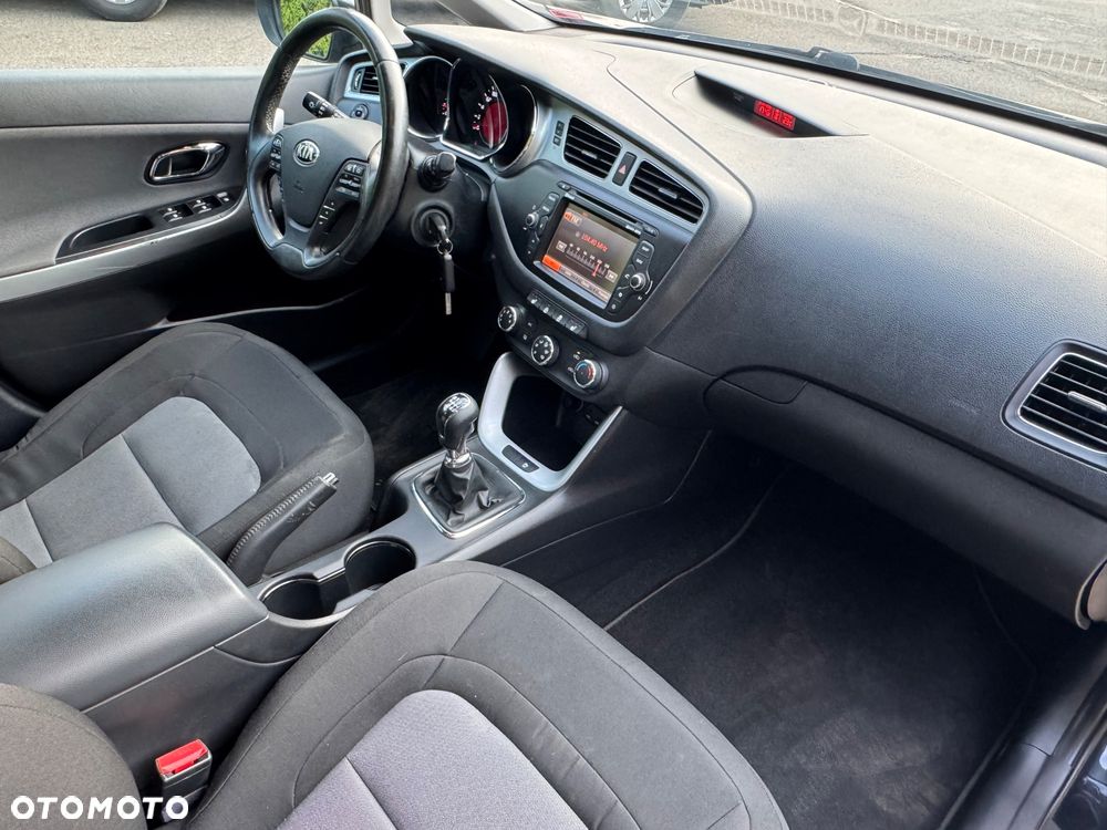 Kia Ceed 1.4 CRDi 90 ISG Spirit - 11