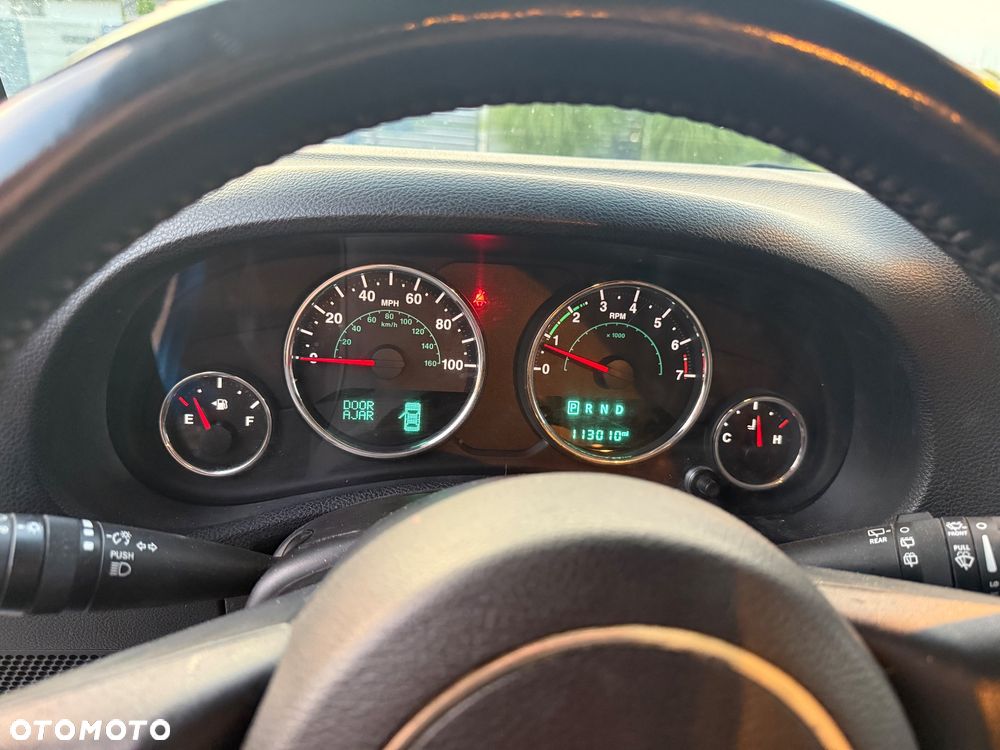 Jeep Wrangler 3.6 Unlim Sahara - 8