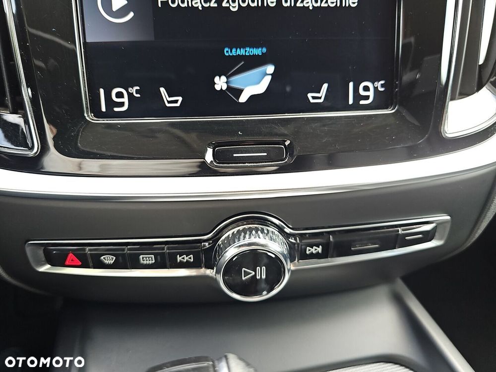 Volvo V60 Cross Country Pro D4 AWD - 28