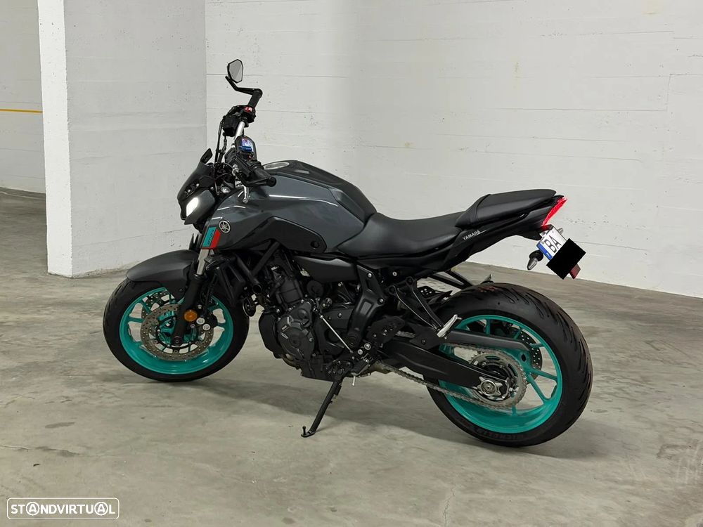 Yamaha MT-07 - 2