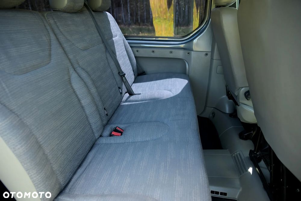 Renault Trafic - 16