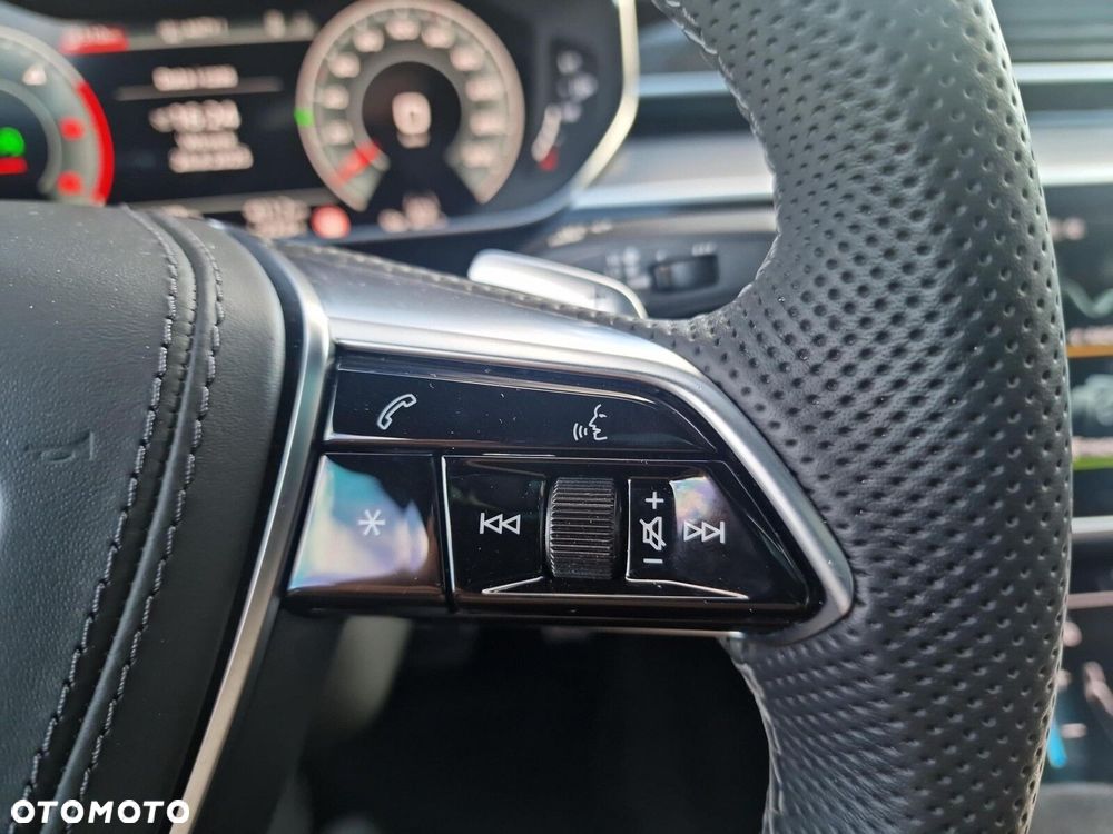 Audi A8 - 19