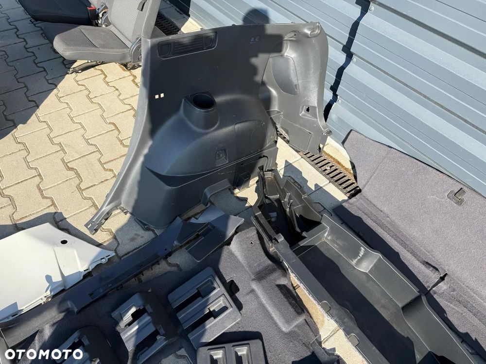 TOYOTA VERSO LIFT 13-18 FOTELE 2 3 RZĄD PASY PLASTIKI PRZEKŁADKA VANA - 11