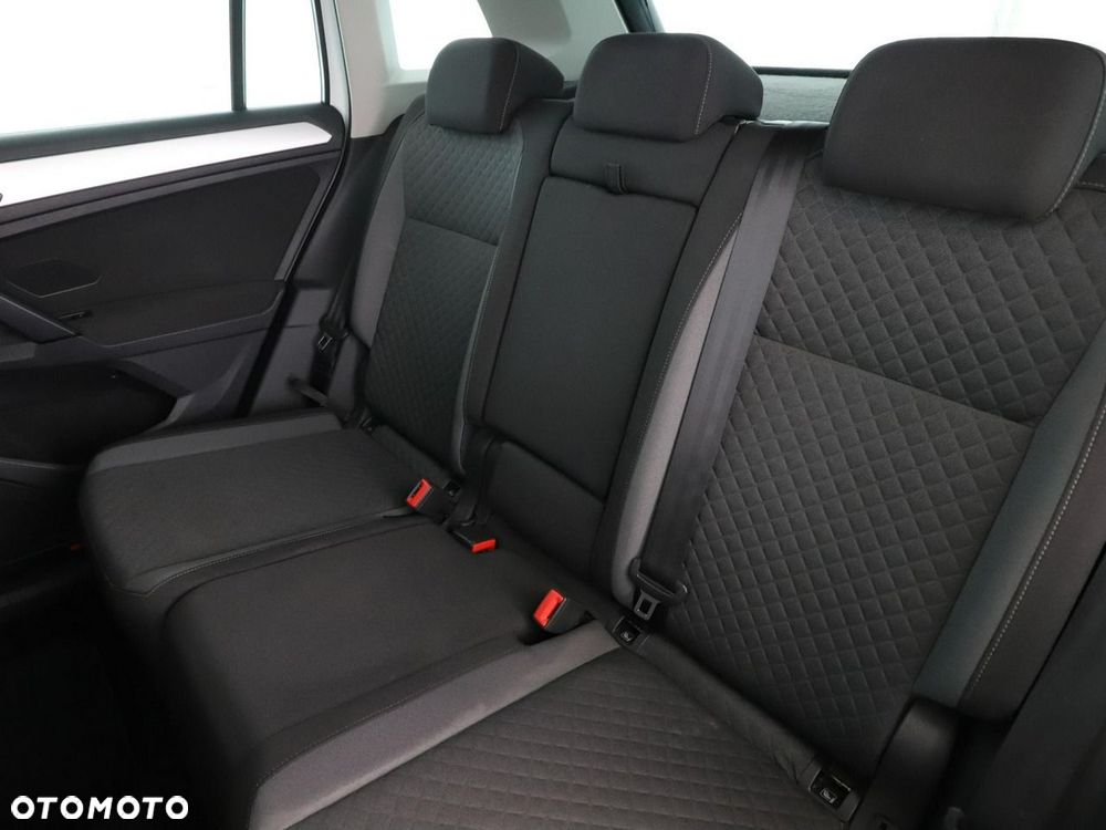 Volkswagen Tiguan 1.5 TSI OPF DSG R-Line - 17