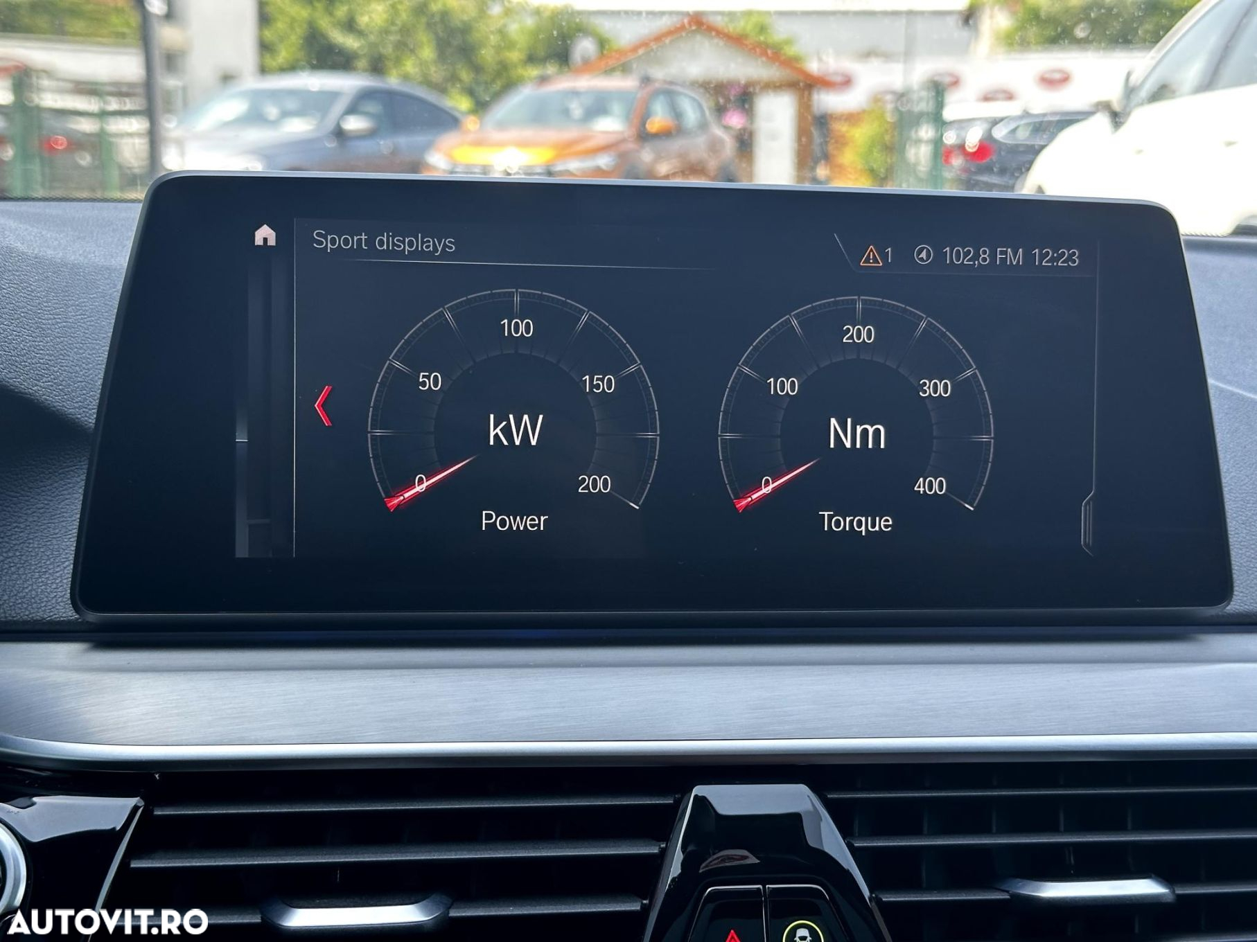 BMW Seria 5 530i AT - 18