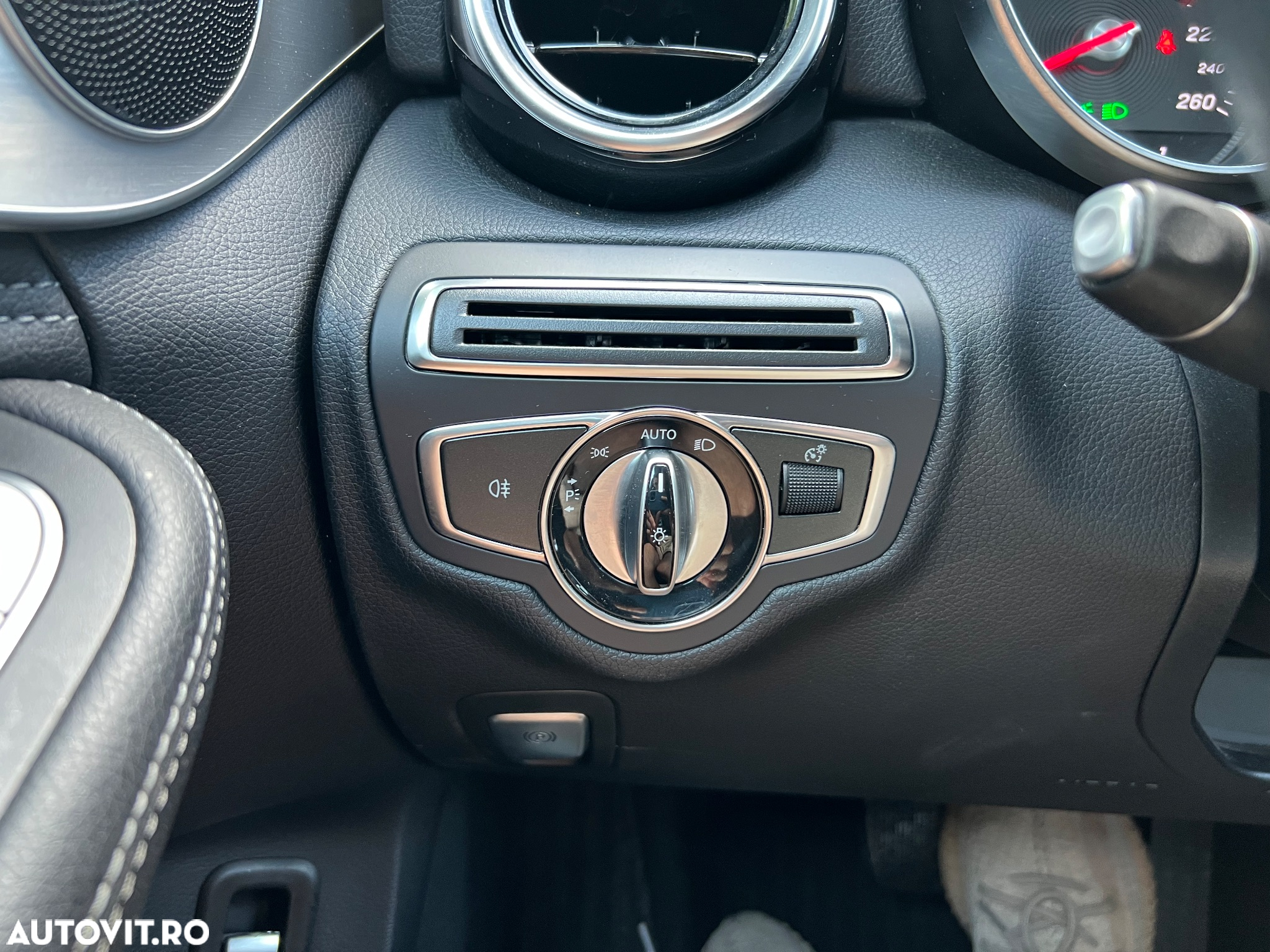 Mercedes-Benz C 220 d T 9G-TRONIC Avantgarde - 21