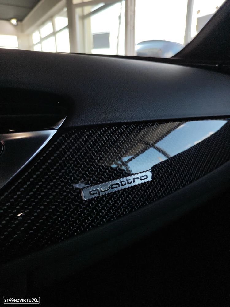 Audi RS6 Avant 4.0 TFSi Plus quattro Tiptronic - 42